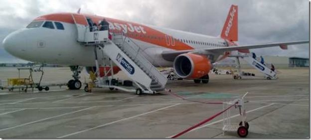 Easyjet. One of the many airlines that serve Barcelona airport.